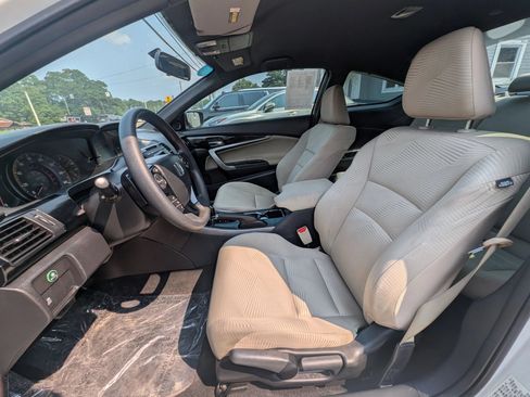 Used 2017 Honda Accord LX-S image 15