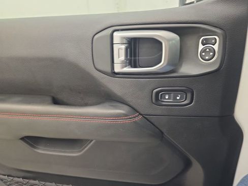 Used 2020 Jeep Gladiator Rubicon AWD/4WD image 36