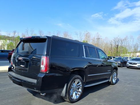 Used 2018 GMC Yukon XL SLT w/ Premium Edition AWD/4WD image 7
