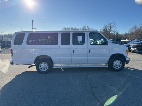 Used 2003 Ford E-350 and Econoline 350 XLT image 6