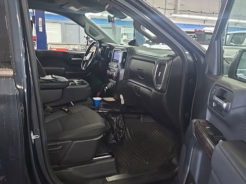 Used 2019 GMC Sierra 1500 SLE w/ X31 Off-Road Package AWD/4WD image 8