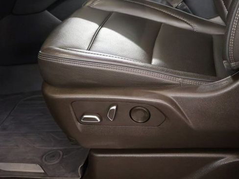 Used 2022 GMC Yukon Denali w/ Max Trailering Package image 12