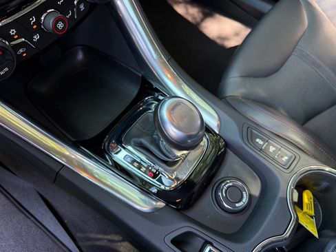 Used 2017 Chevrolet SS RWD image 40