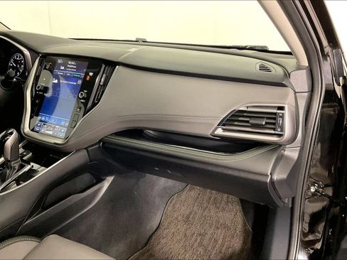 Used 2025 Subaru Outback Onyx Edition AWD/4WD image 19