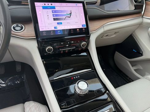 Used 2022 Jeep Grand Cherokee Summit image 23