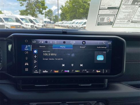 New 2025 Jeep Gladiator Rubicon w/ Convenience Group image 20