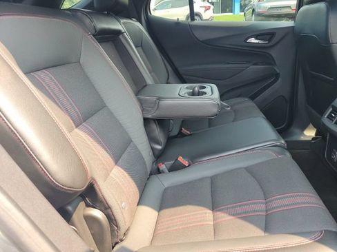 Used 2024 Chevrolet Equinox RS AWD/4WD image 14