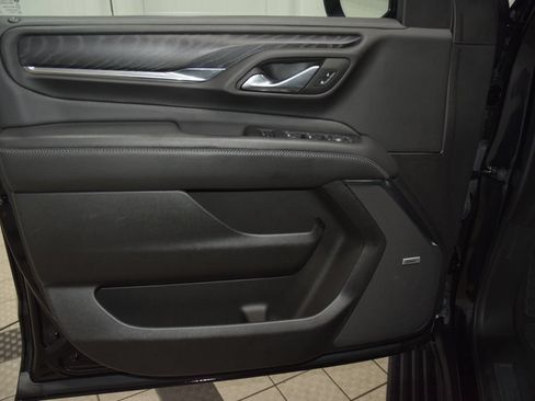 Used 2024 GMC Yukon XL Denali AWD/4WD image 49