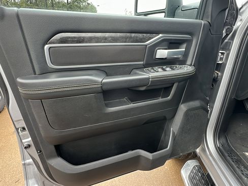 Used 2024 RAM 2500 Big Horn w/ Bed Utility Group image 14