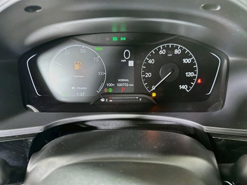 Used 2025 Honda Civic Sport image 19