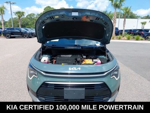 Certified 2023 Kia Niro SX Touring FWD image 9