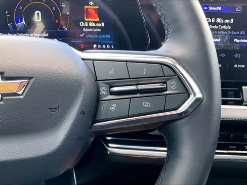 Used 2025 Chevrolet Equinox LT FWD image 25