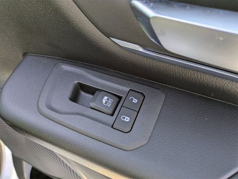 New 2026 RAM 1500 4x4 Crew Cab image 29