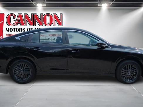 New 2026 Nissan Sentra SV w/ Floor Mat Package FWD image 4