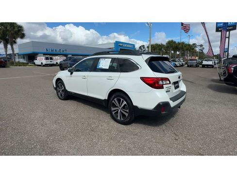 Used 2019 Subaru Outback 2.5i Limited image 4