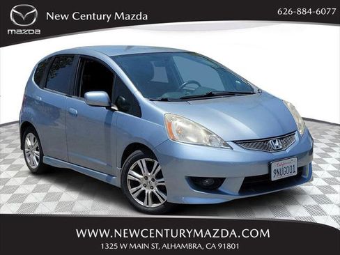 Used 2011 Honda Fit Sport image 1