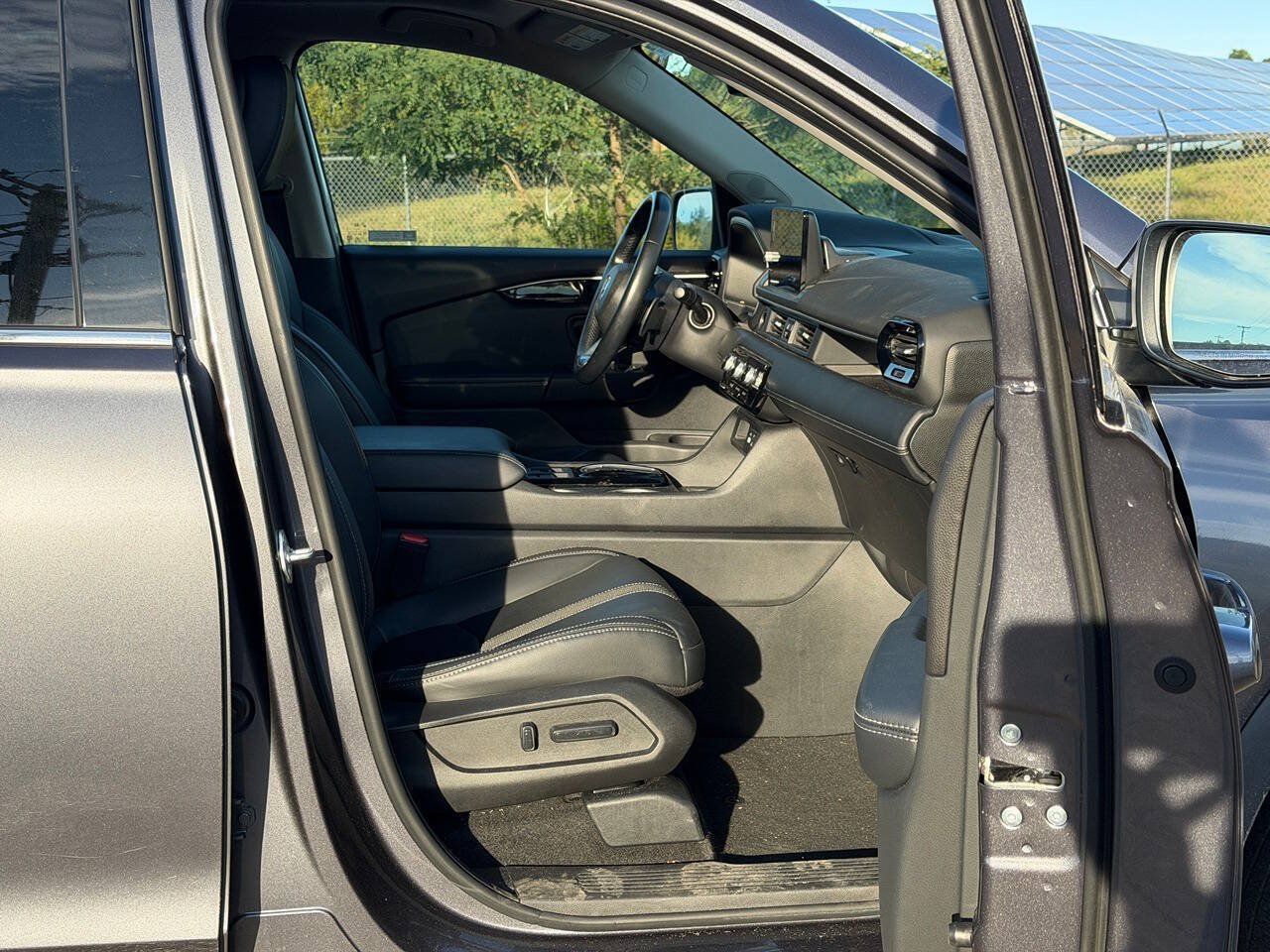 Used 2023 Honda Pilot Touring image 15