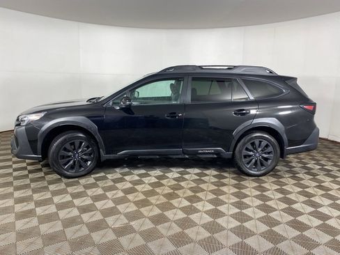 Used 2023 Subaru Outback Onyx Edition image 9