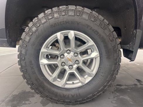 Used 2022 Chevrolet Silverado 1500 RST image 11