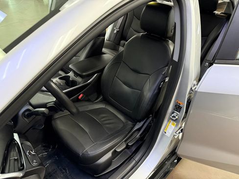 Used 2017 Chevrolet Volt Premier w/ Driver Confidence II Package image 15