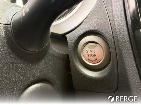 Used 2017 Nissan Juke SL image 33