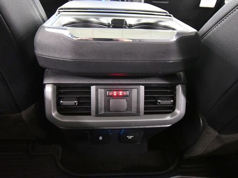 Used 2022 Ford F150 Lariat w/ Equipment Group 502A High image 16