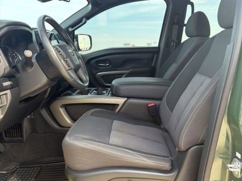 Used 2024 Nissan Titan SV w/ SV Bronze Edition Package RWD image 9