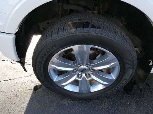 Used 2020 Ford F150 Platinum w/ Equipment Group 701A Luxury image 15