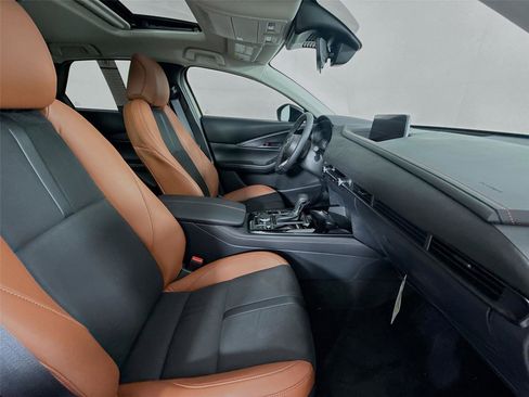 New 2025 MAZDA CX-30 Carbon AWD/4WD image 42