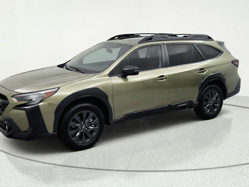 Certified 2025 Subaru Outback Onyx Edition AWD/4WD image 4