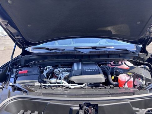 New 2025 Chevrolet Suburban Premier w/ Sun And Tow Package image 51