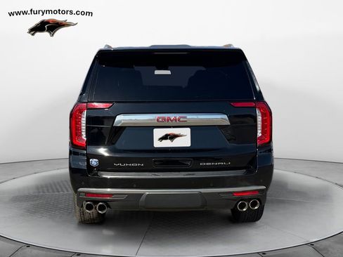 Used 2023 GMC Yukon XL Denali AWD/4WD image 4