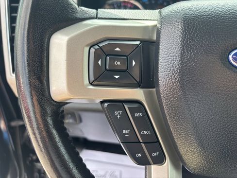 Used 2021 Ford F250 Lariat w/ Lariat Value Package AWD/4WD image 8