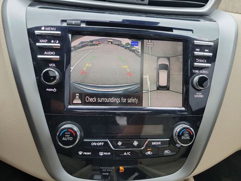 Used 2021 Nissan Murano SL w/ SL Moonroof Package image 22