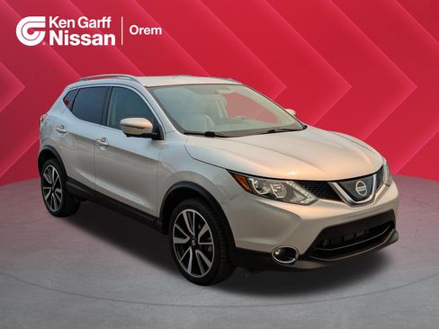 Used 2018 Nissan Rogue Sport SL AWD/4WD image 1