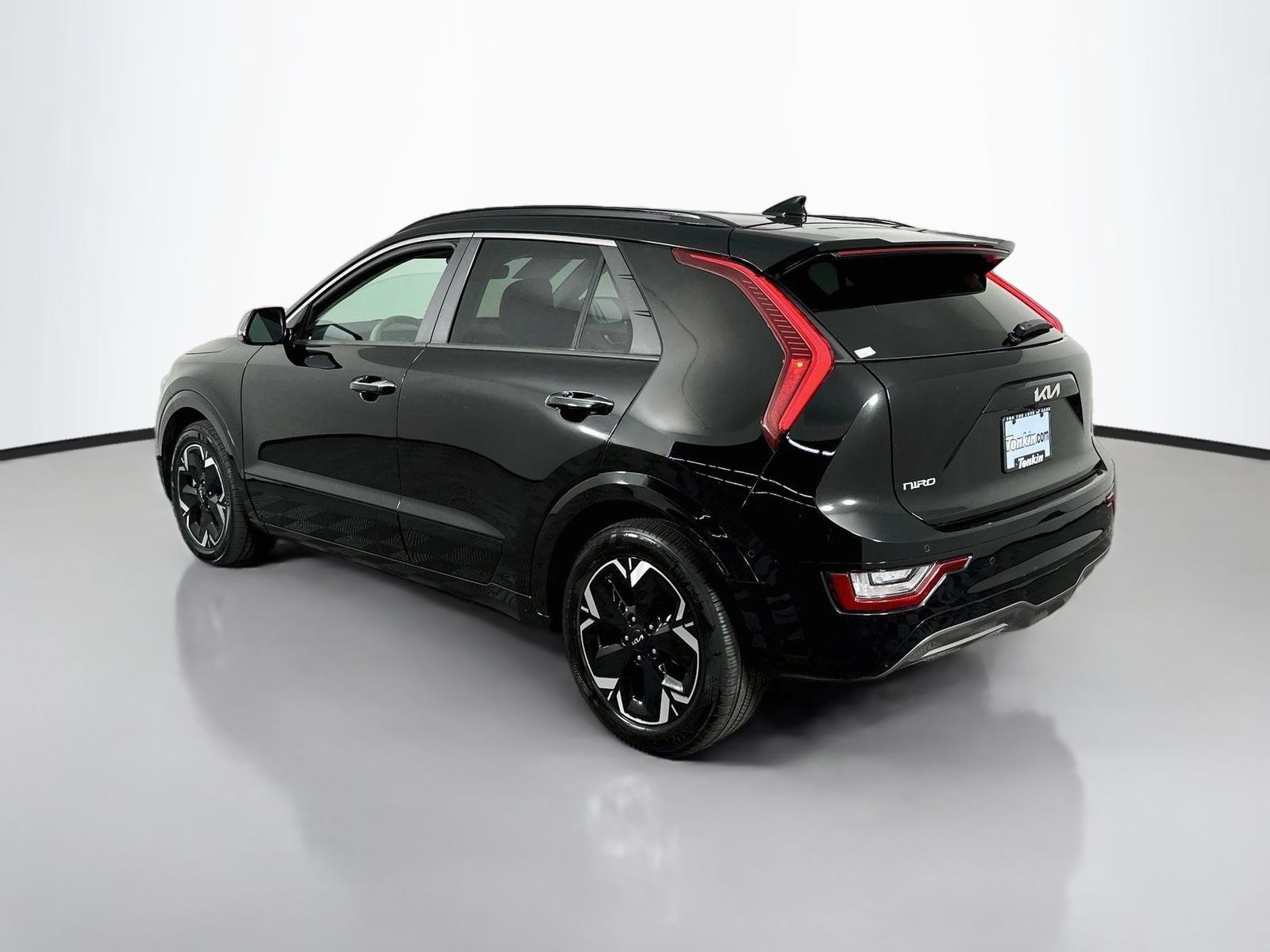 Used 2024 Kia Niro Wave FWD image 5