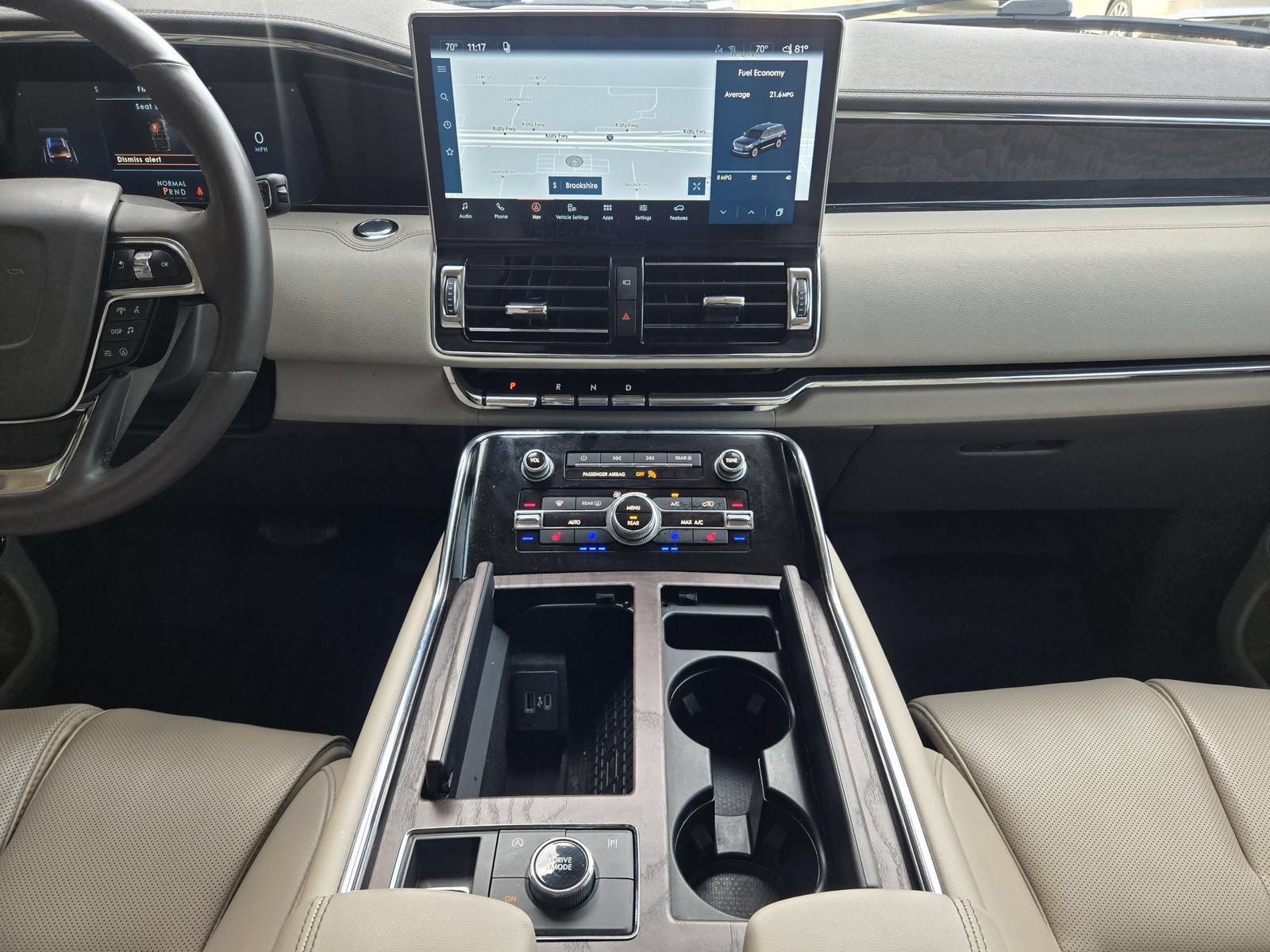 Used 2023 Lincoln Navigator 2WD image 29