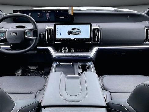 New 2026 Ford Expedition Platinum w/ Stealth Performance Package image 5