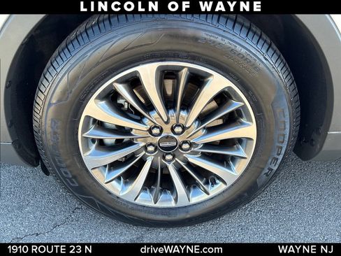 Certified 2019 Lincoln Nautilus Select FWD image 27