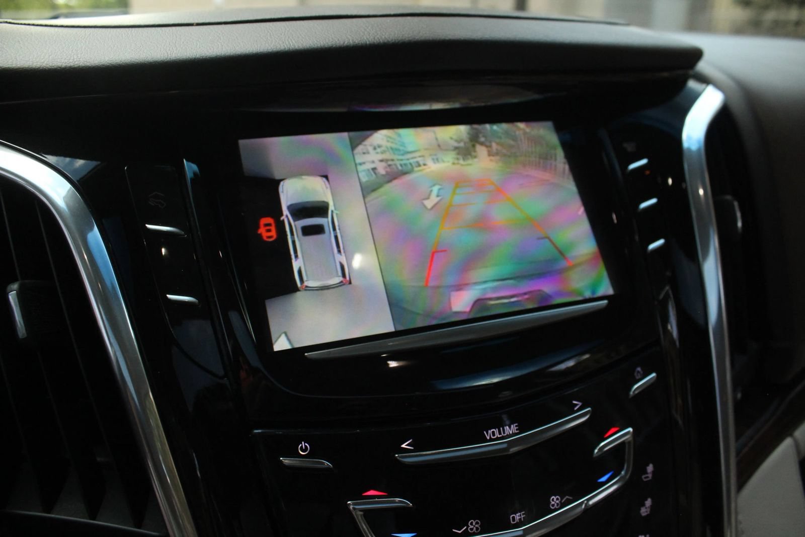 Used 2016 Cadillac Escalade Luxury AWD/4WD image 34