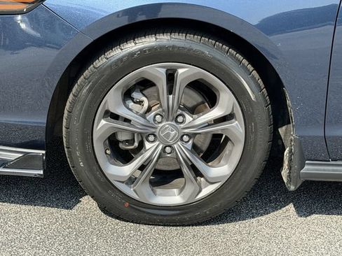 Used 2023 Honda Accord EX image 12