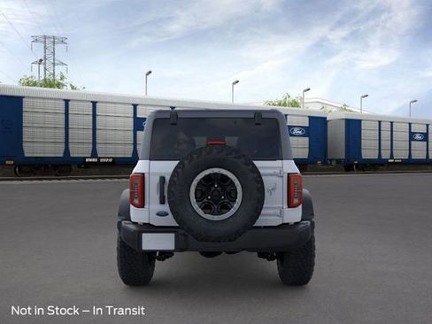 New 2026 Ford Bronco Outer Banks w/ Sasquatch Package image 4