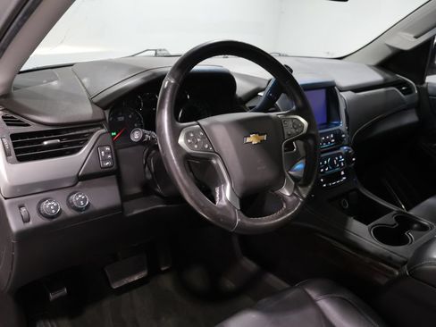 Used 2016 Chevrolet Suburban LT w/ Luxury Package AWD/4WD image 17
