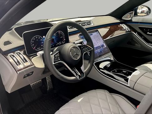 New 2026 Mercedes-Benz S 580e 4MATIC Sedan image 10