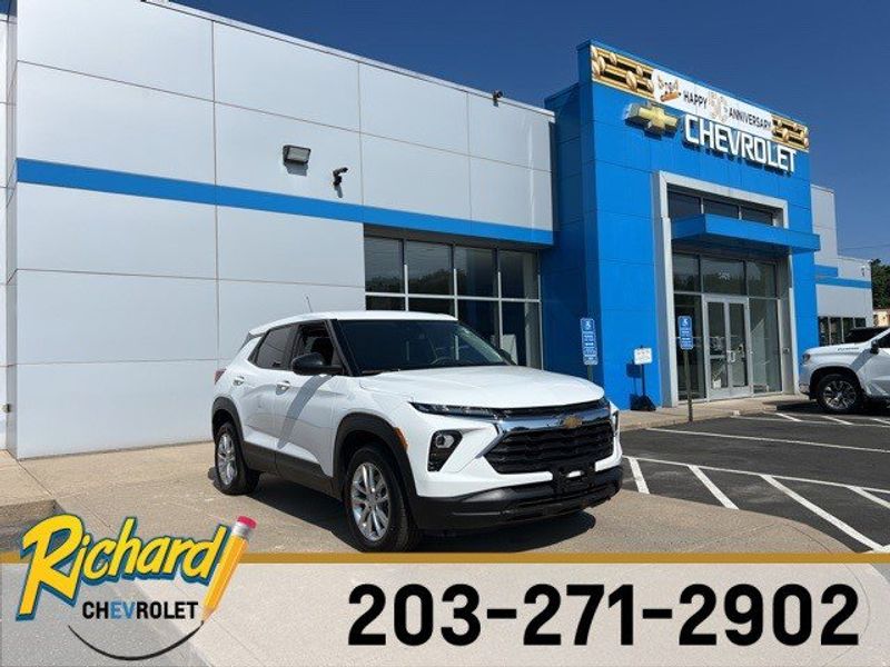 Certified 2025 Chevrolet TrailBlazer LS w/ LS Convenience Package image 1