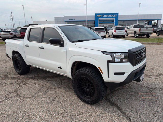 Used 2022 Nissan Frontier S w/ Technology Package AWD/4WD image 2