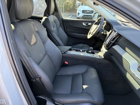 Certified 2025 Volvo XC60 B5 Plus image 35