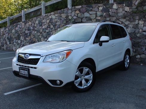 Used 2014 Subaru Forester 2.5i Limited image 2