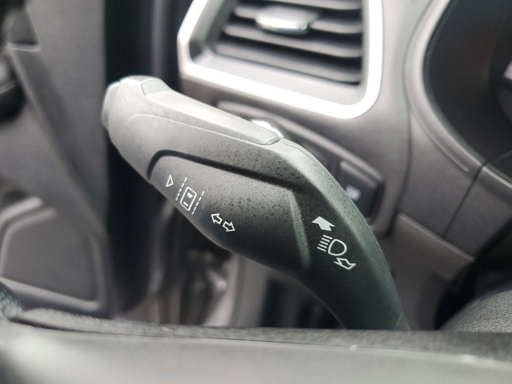 Used 2022 Ford Edge SEL AWD/4WD image 25