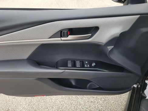 Used 2026 Toyota Camry SE FWD image 14